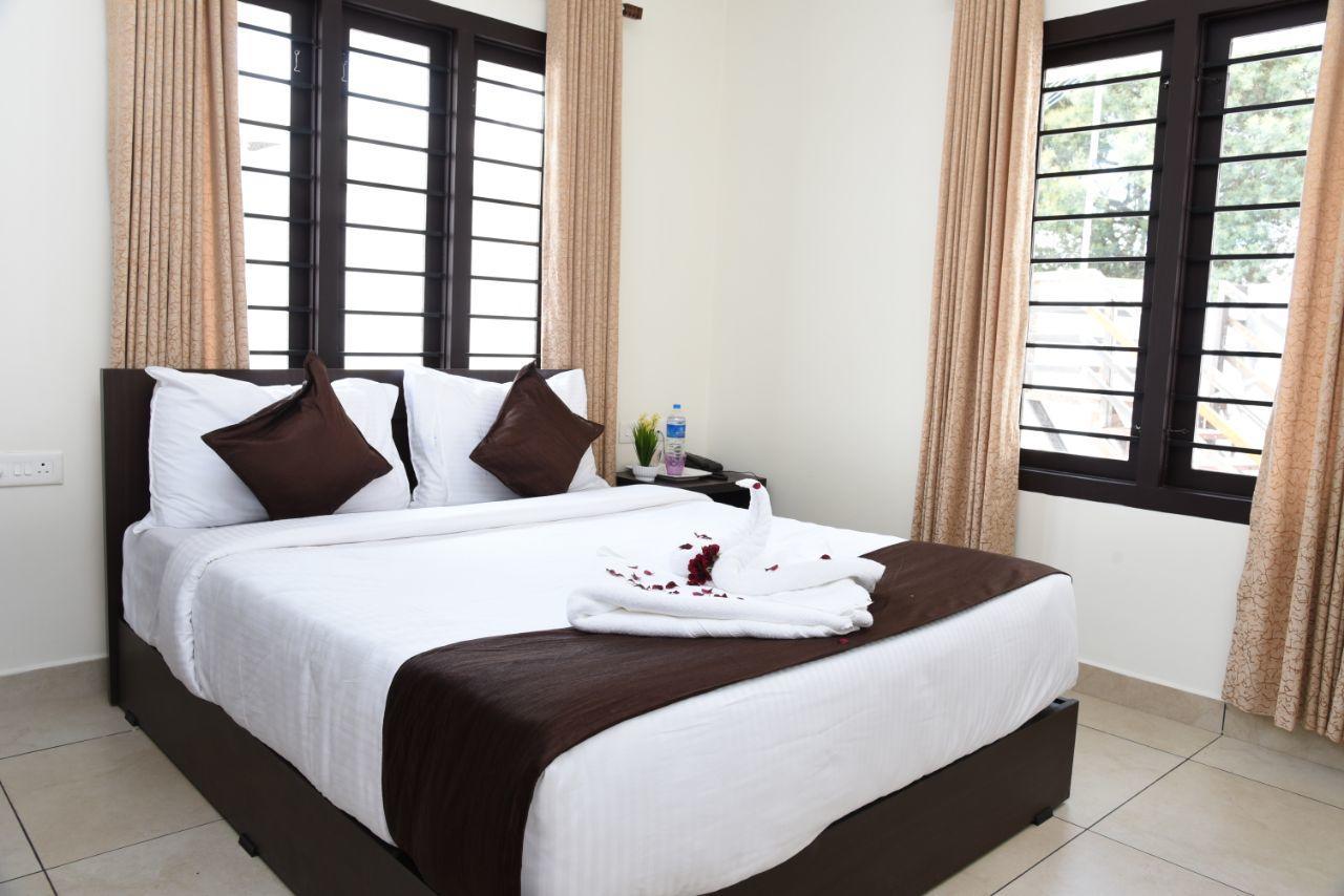 Albisville Hilltop Mansion Udagamandalam Exterior foto