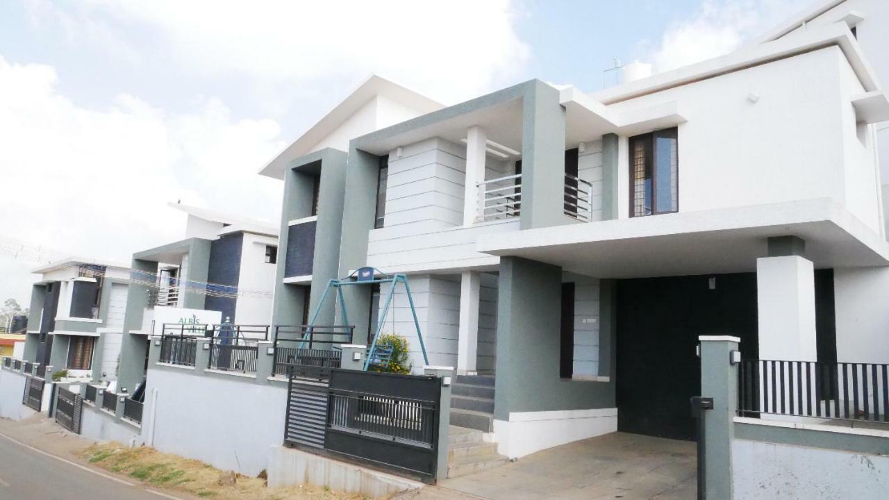 Albisville Hilltop Mansion Udagamandalam Exterior foto